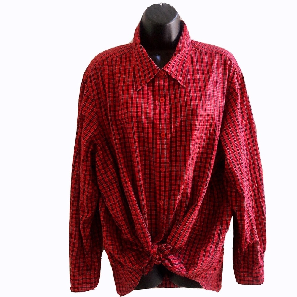 St. John’s bay plaid top